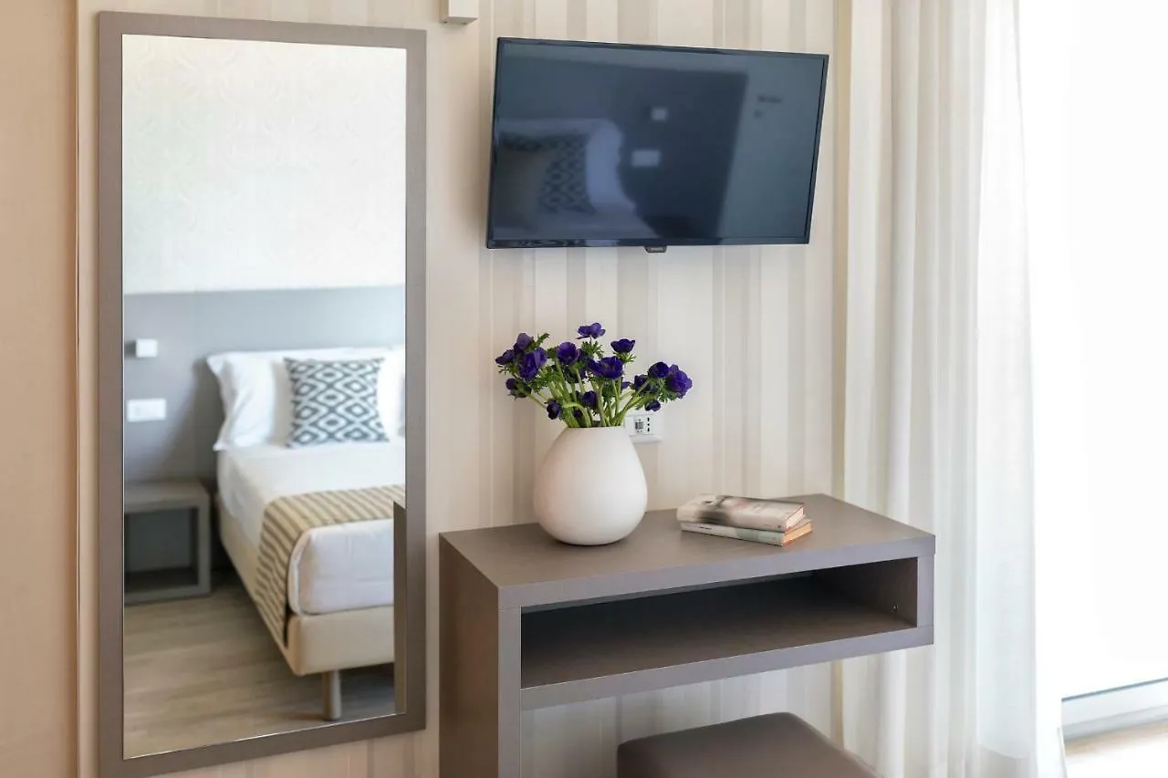 Little Hotel Riccione Italia