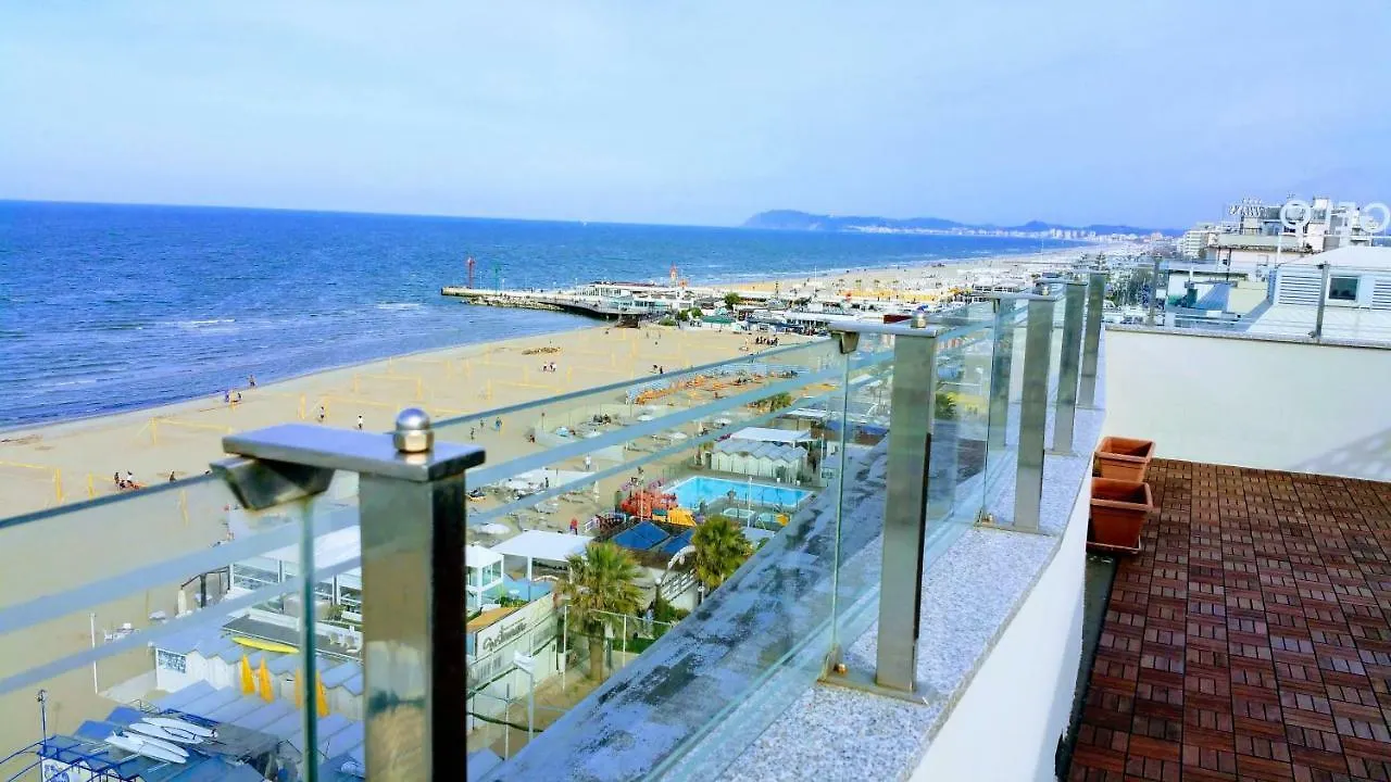 Little Hotel 리치오네